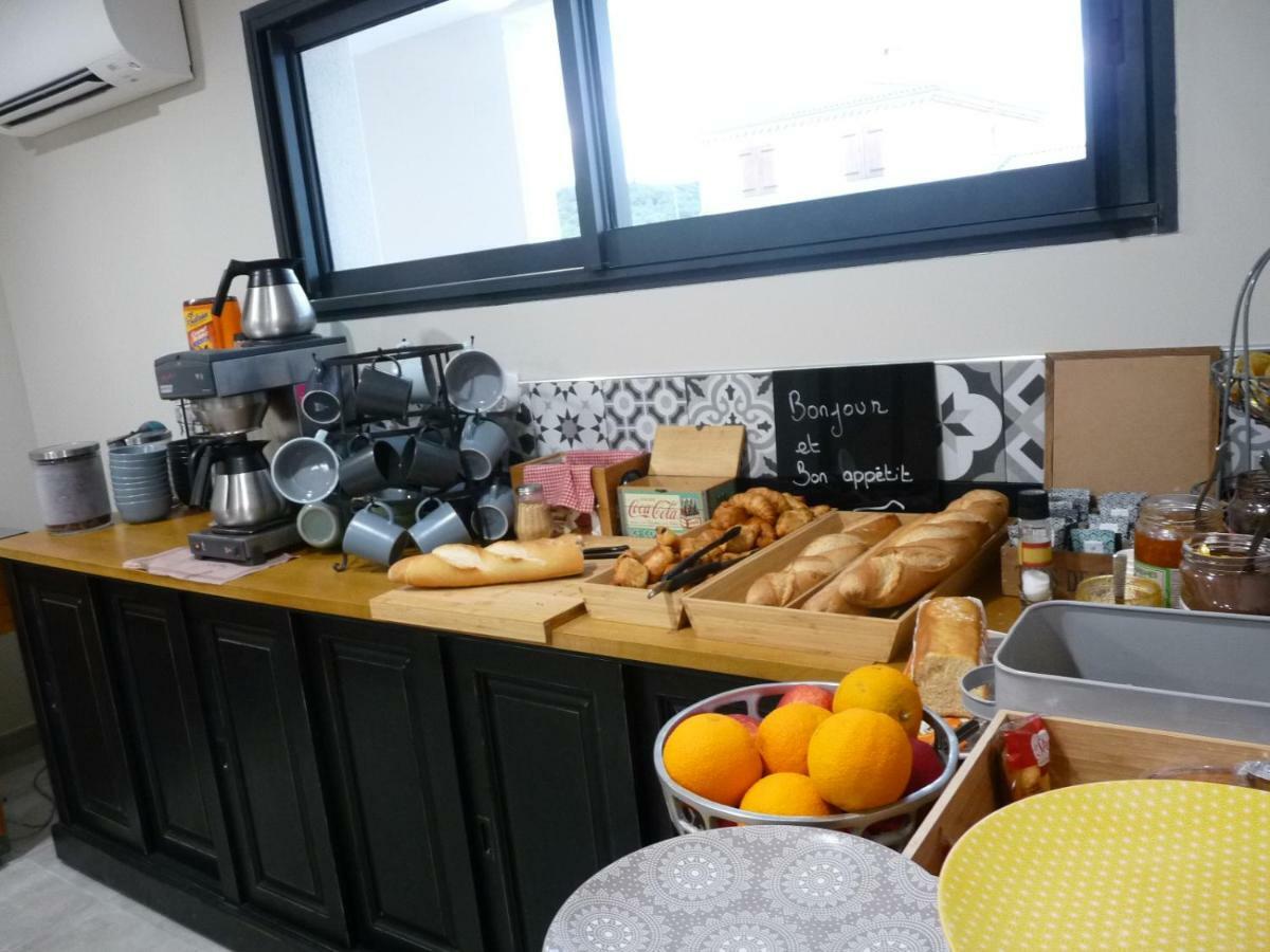 L'Horloge Gourmande Otel Donzère Dış mekan fotoğraf