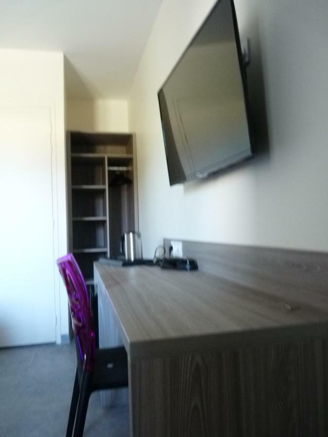 L'Horloge Gourmande Otel Donzère Dış mekan fotoğraf